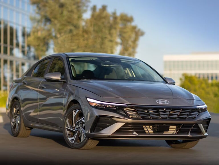 name_hyundai_elantra_2023_limited_id_2747_rand_696325_num_1